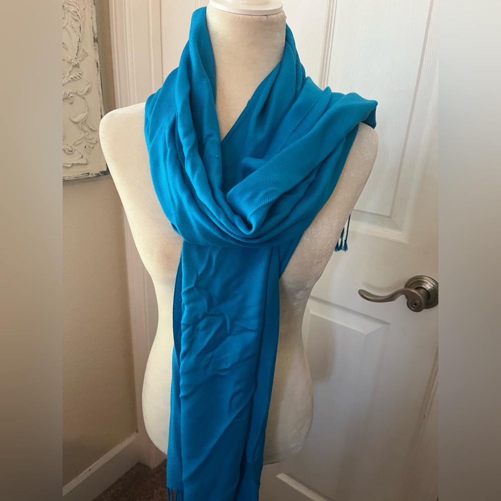 Beautiful Turquoise Wrap